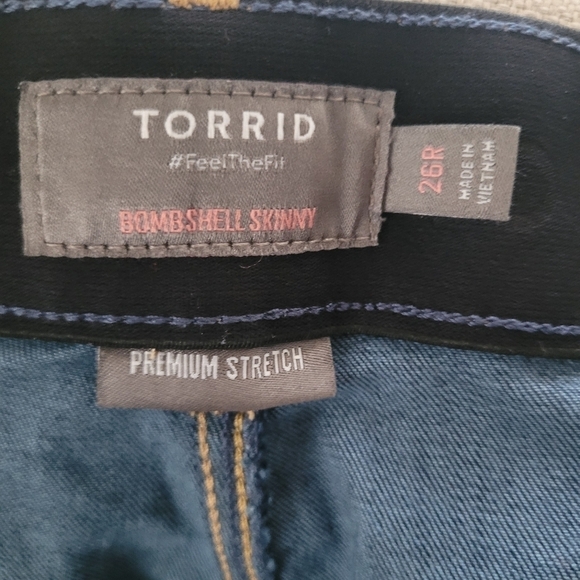 Torrid Bombshell Skinny Dark Wash Jeans - Picture 2 of 5